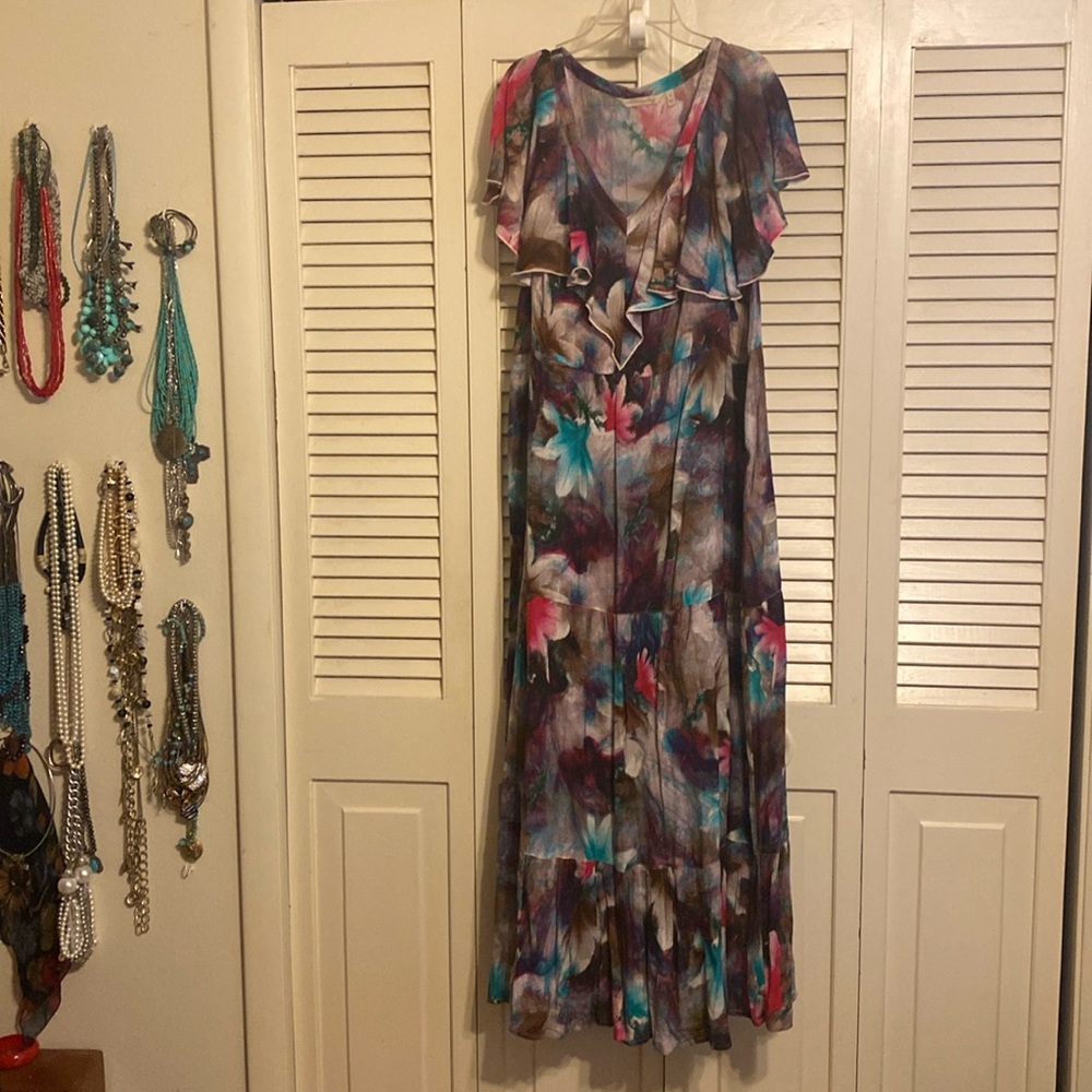 Multi colored. Perfect for spring wedding.